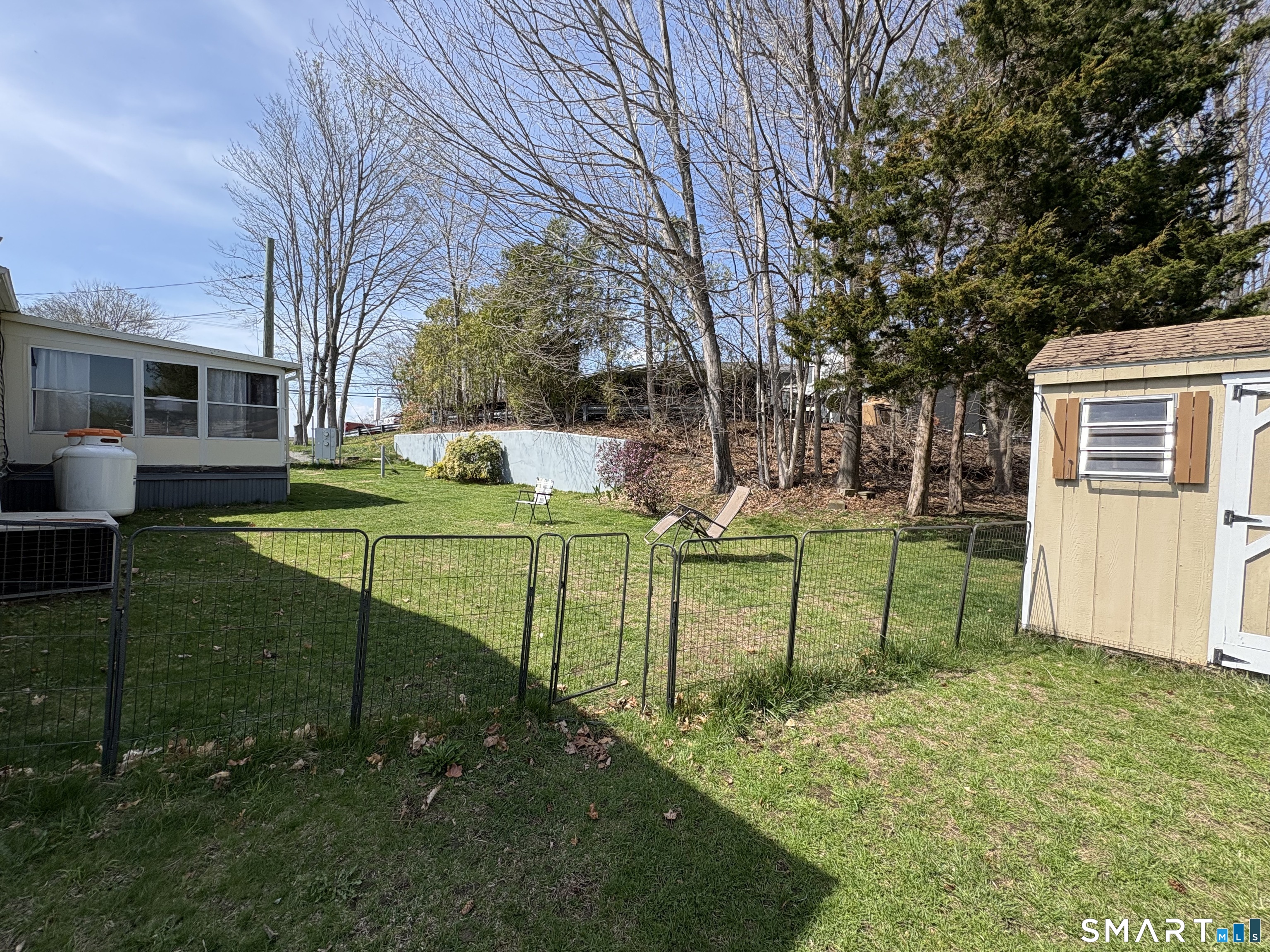 8 Erin Drive Plainfield CT 06374