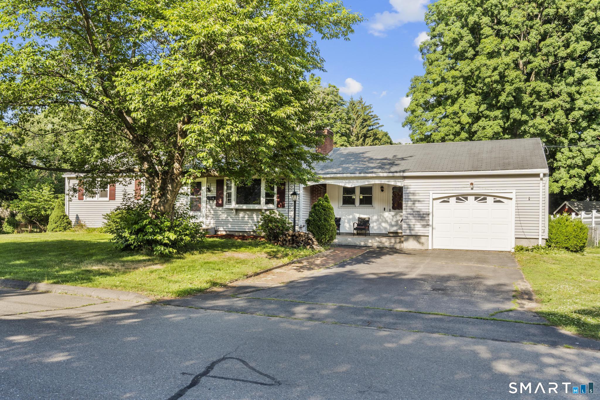 27 Allen Street Enfield CT 06082