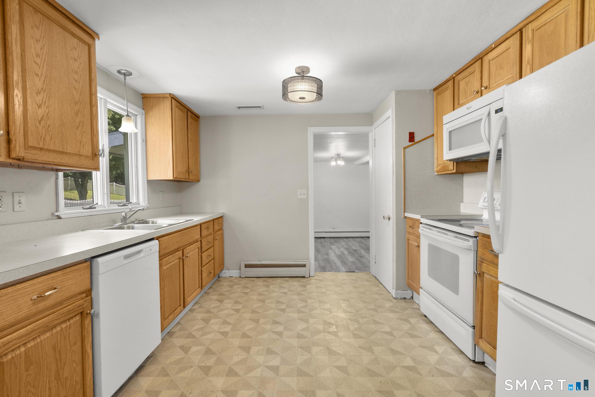 27 Allen Street Enfield CT 06082
