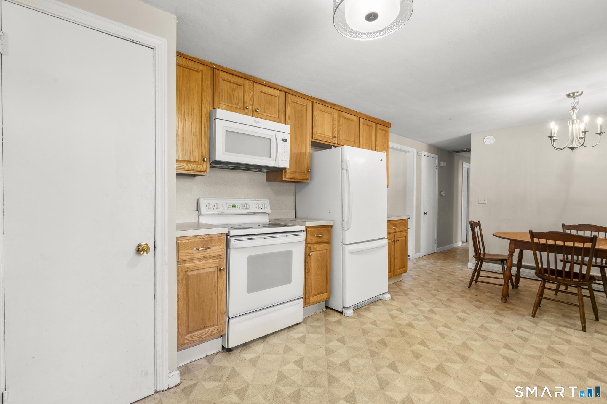 27 Allen Street Enfield CT 06082