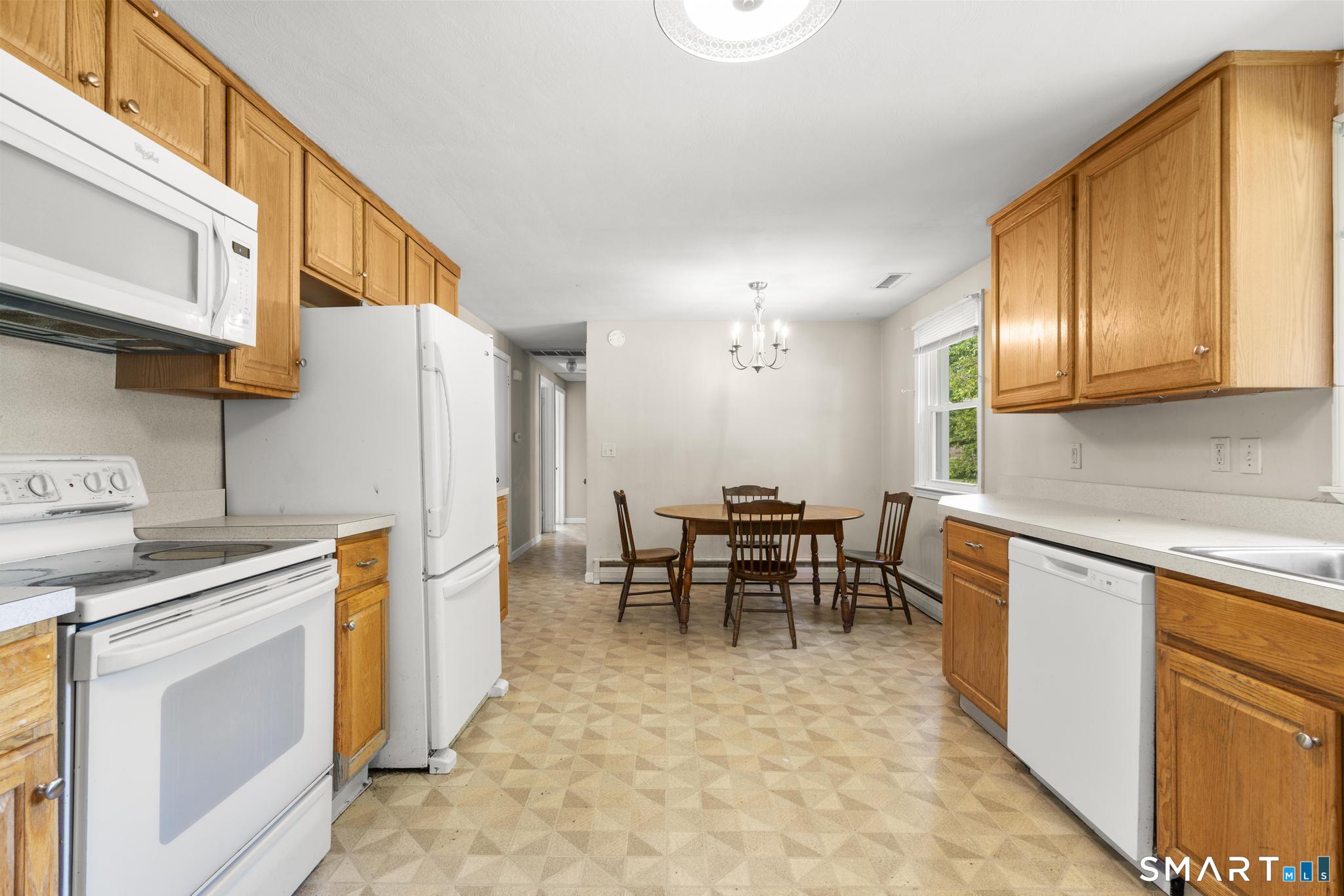 27 Allen Street Enfield CT 06082
