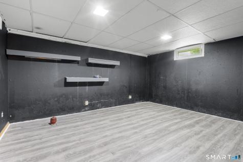 27 Allen Street Enfield CT 06082