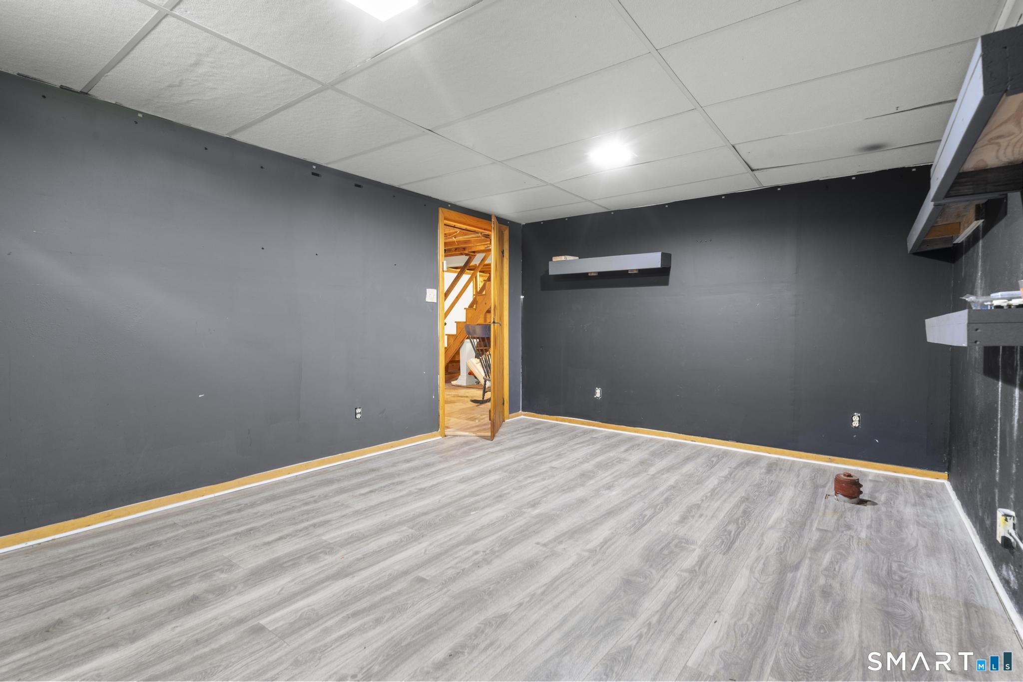 27 Allen Street Enfield CT 06082