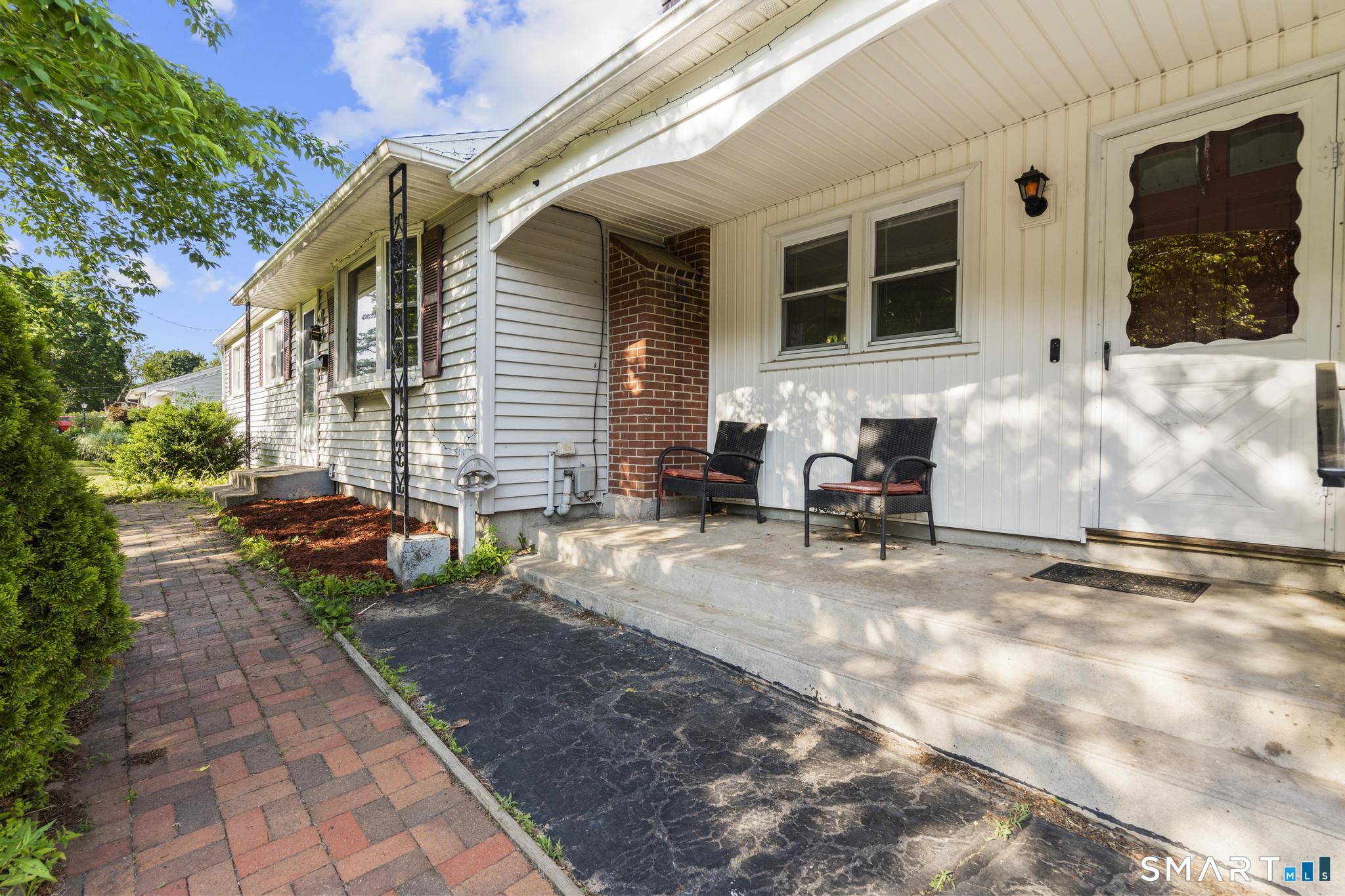 27 Allen Street Enfield CT 06082