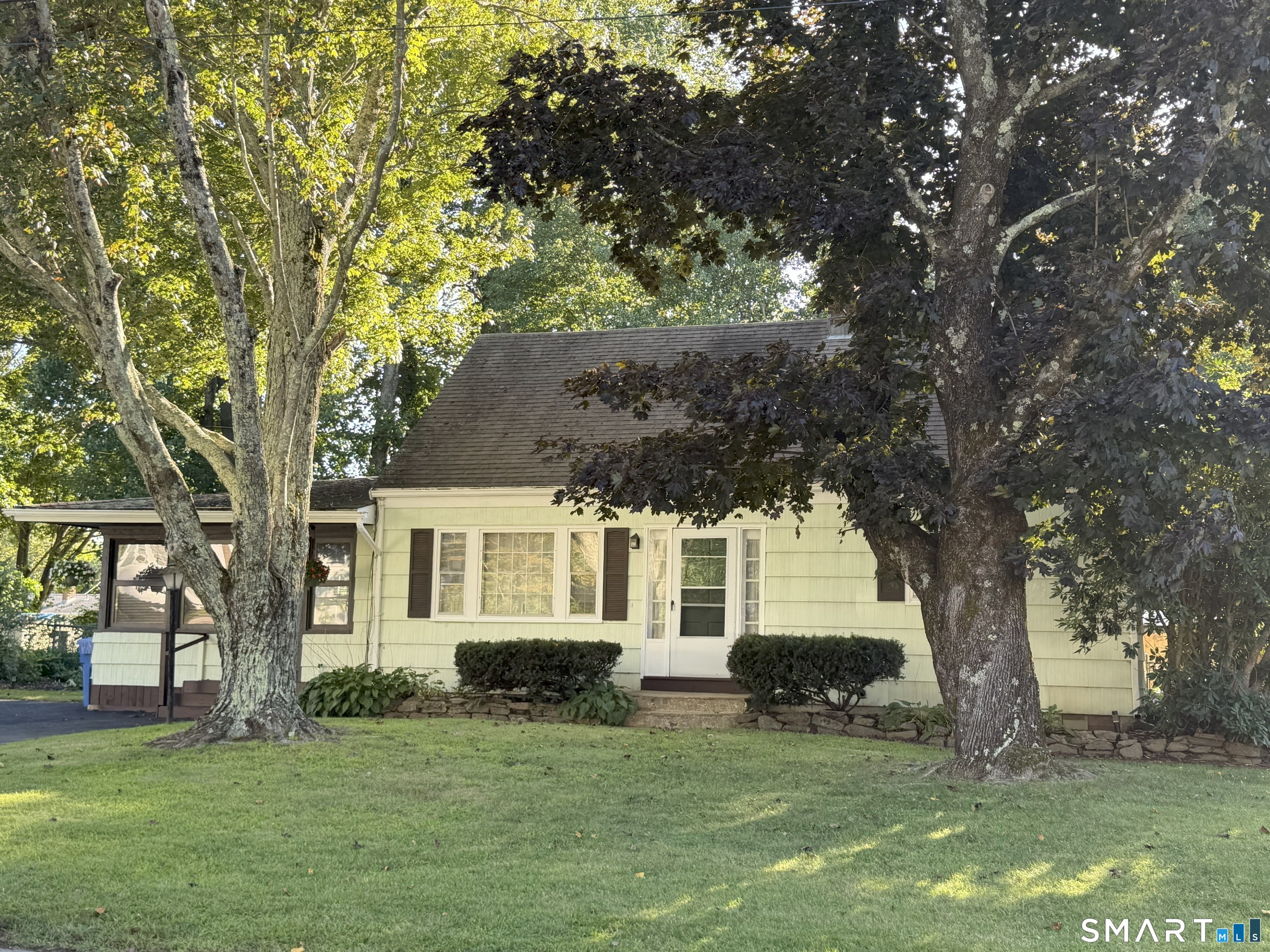42 Oak Hill Road Montville CT 06370