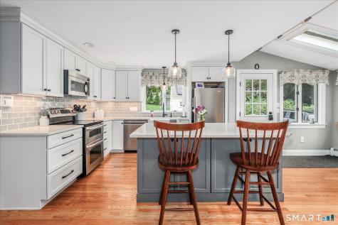 30 Oriole Lane Trumbull CT 06611