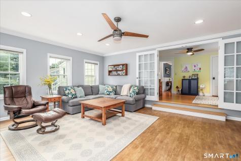 30 Oriole Lane Trumbull CT 06611