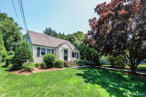 30 Oriole Lane Trumbull CT 06611