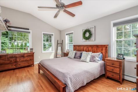 30 Oriole Lane Trumbull CT 06611