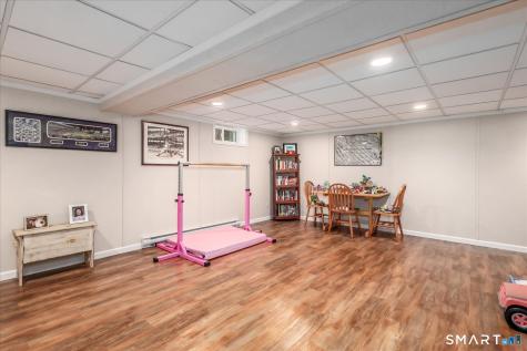 30 Oriole Lane Trumbull CT 06611