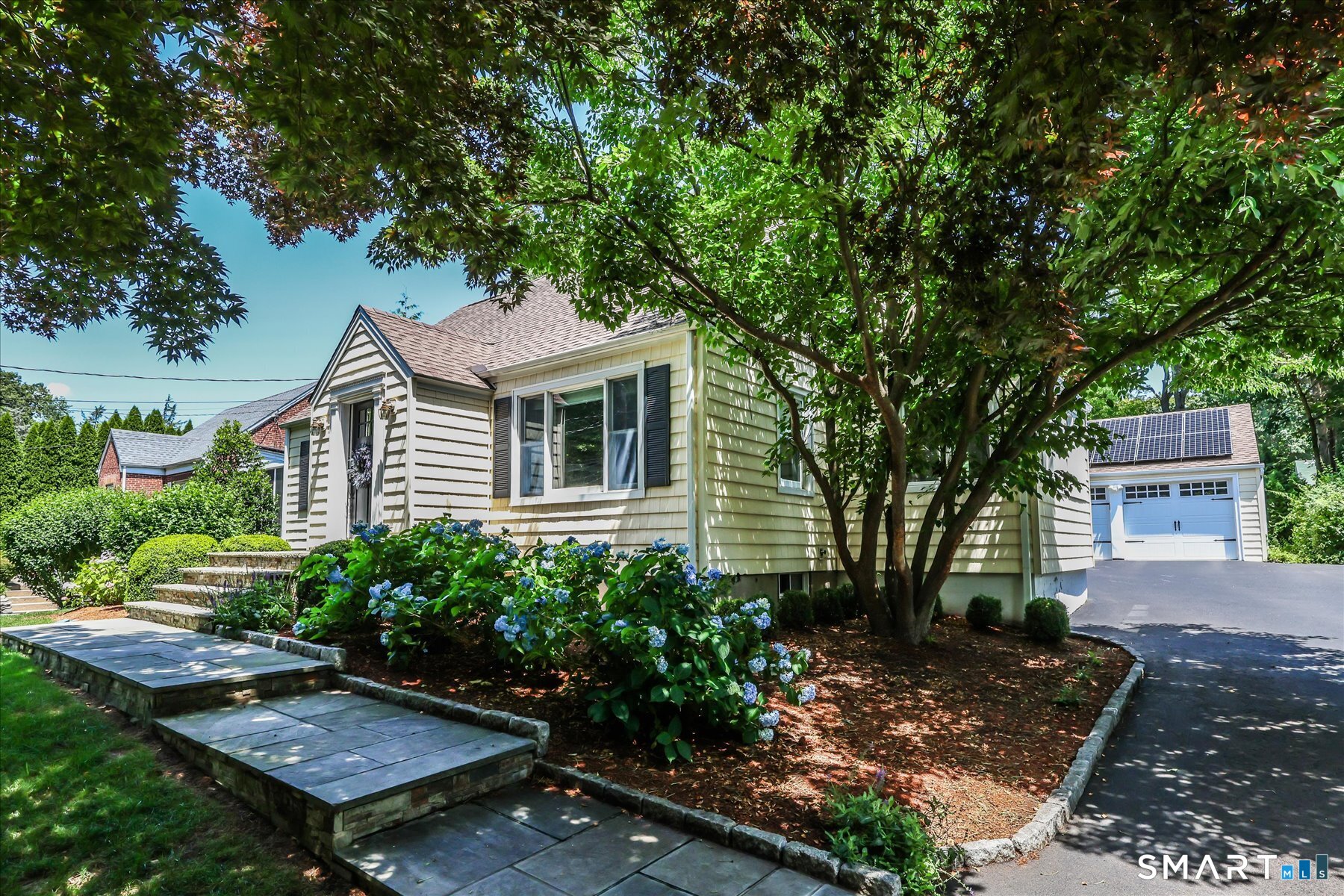 30 Oriole Lane Trumbull CT 06611
