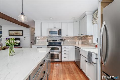 30 Oriole Lane Trumbull CT 06611