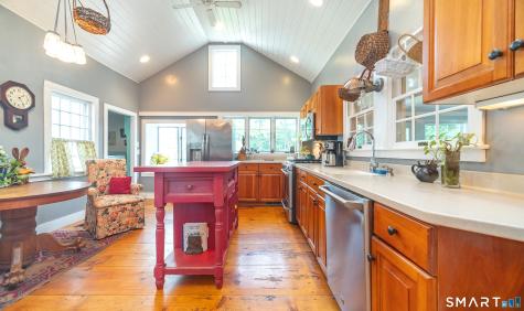 204 Maple Street Wethersfield CT 06109