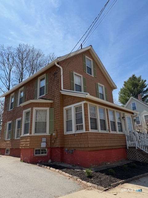 12 Crouch Street New London CT 06320