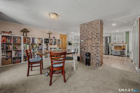 12 Crouch Street New London CT 06320