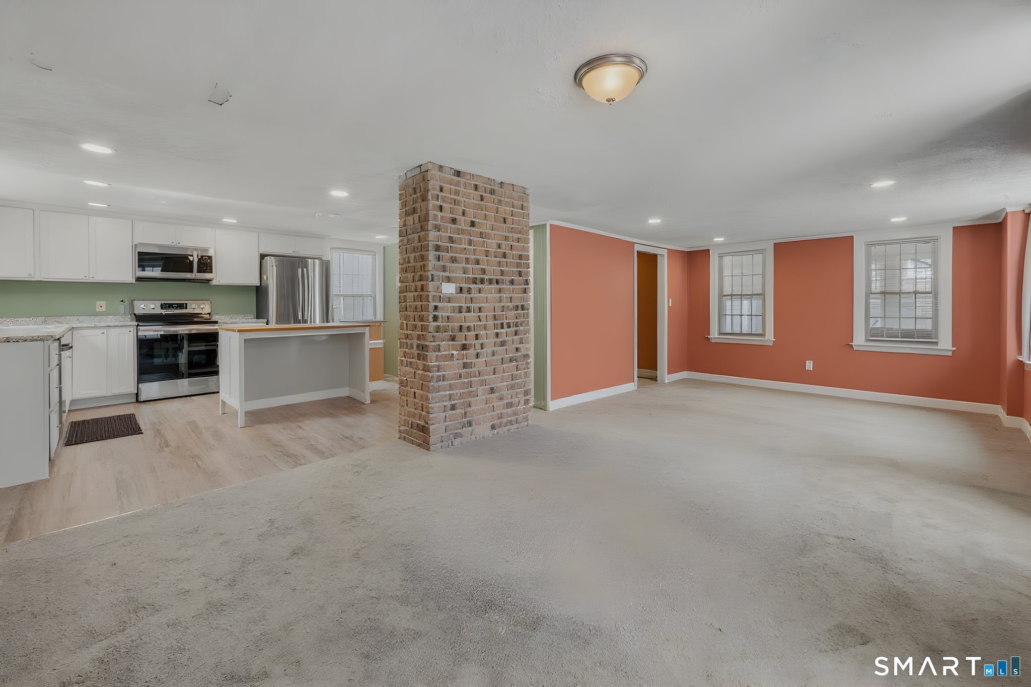 12 Crouch Street New London CT 06320
