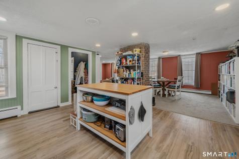 12 Crouch Street New London CT 06320