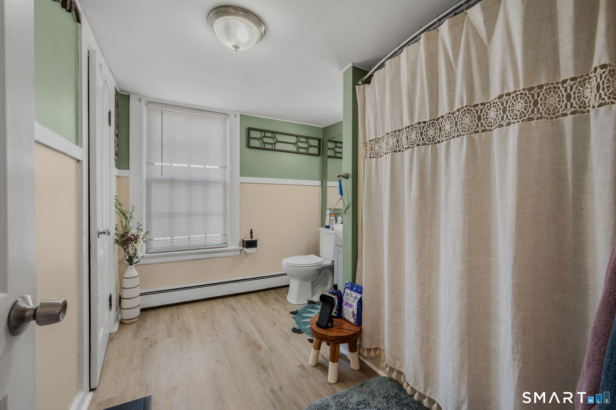12 Crouch Street New London CT 06320