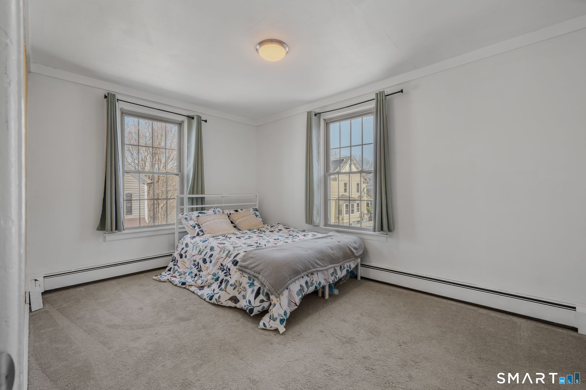 12 Crouch Street New London CT 06320