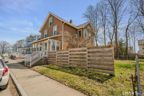 12 Crouch Street New London CT 06320