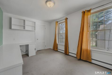 12 Crouch Street New London CT 06320