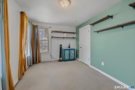 12 Crouch Street New London CT 06320