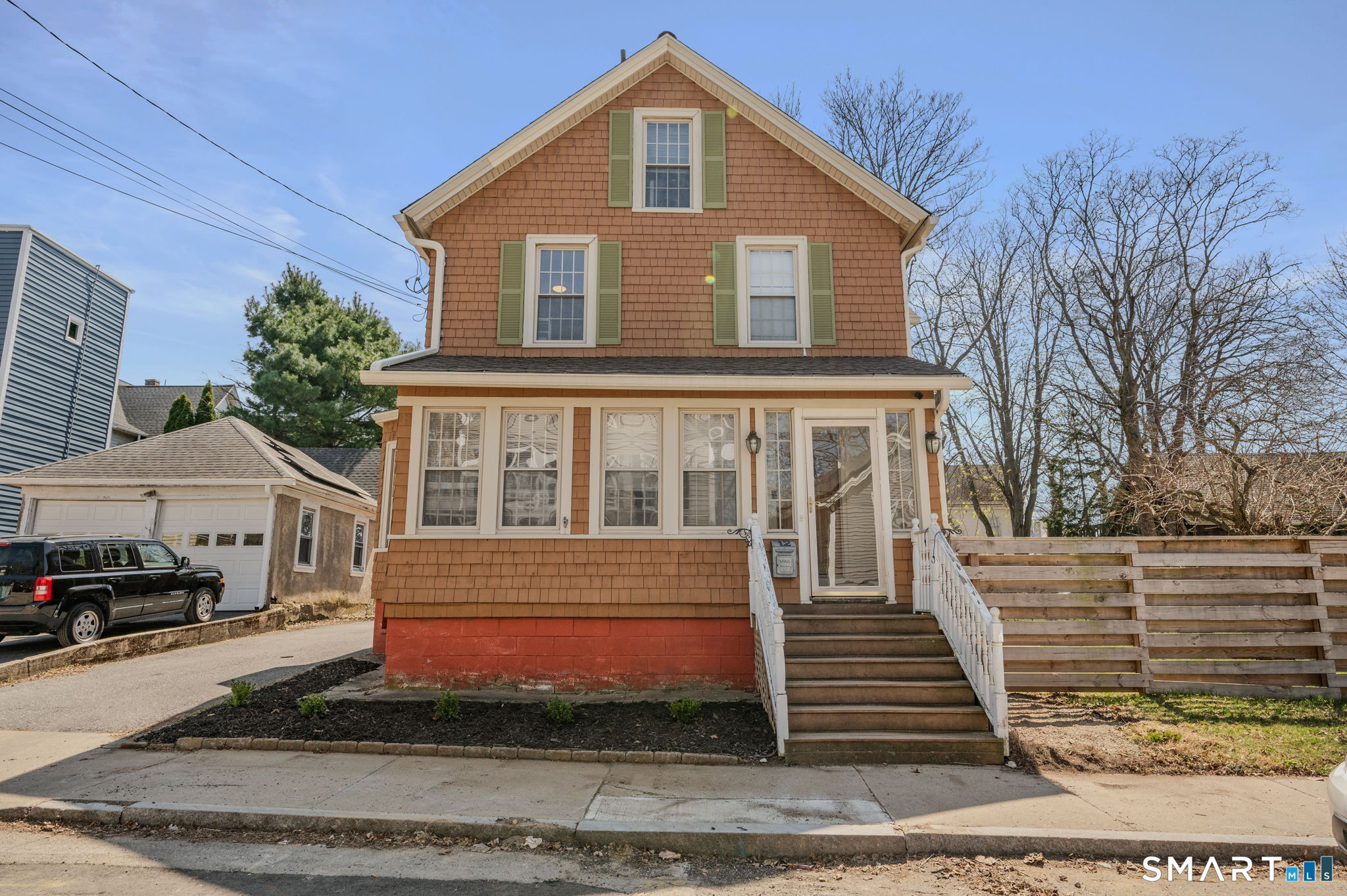 12 Crouch Street New London CT 06320