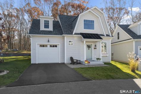 10 Ivy Hill Waterford CT 06385