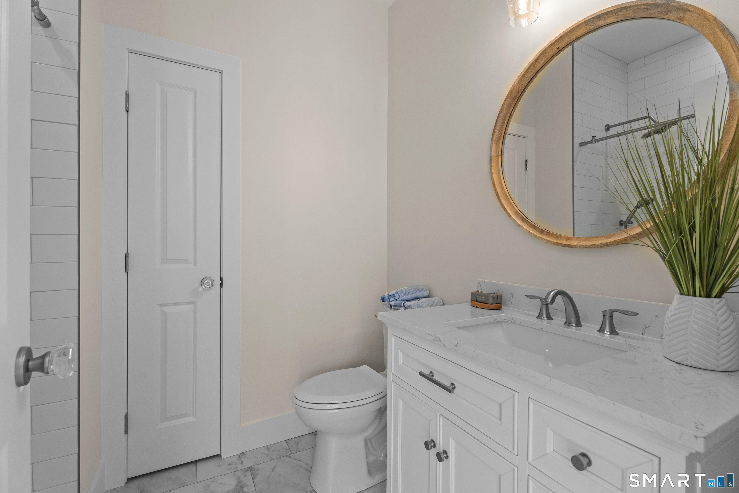10 Ivy Hill Waterford CT 06385