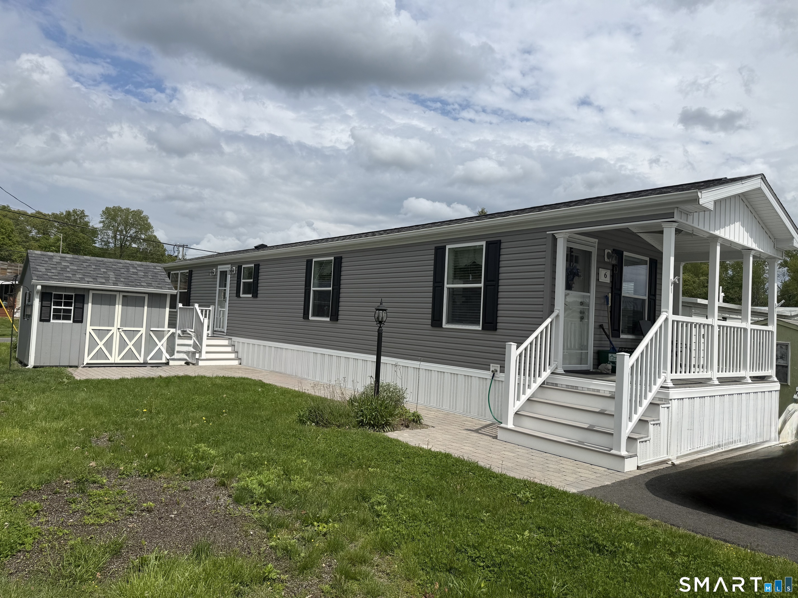 Maple Lane Danbury CT 06810