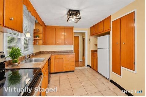 141 Vernon West Street Manchester CT 06042