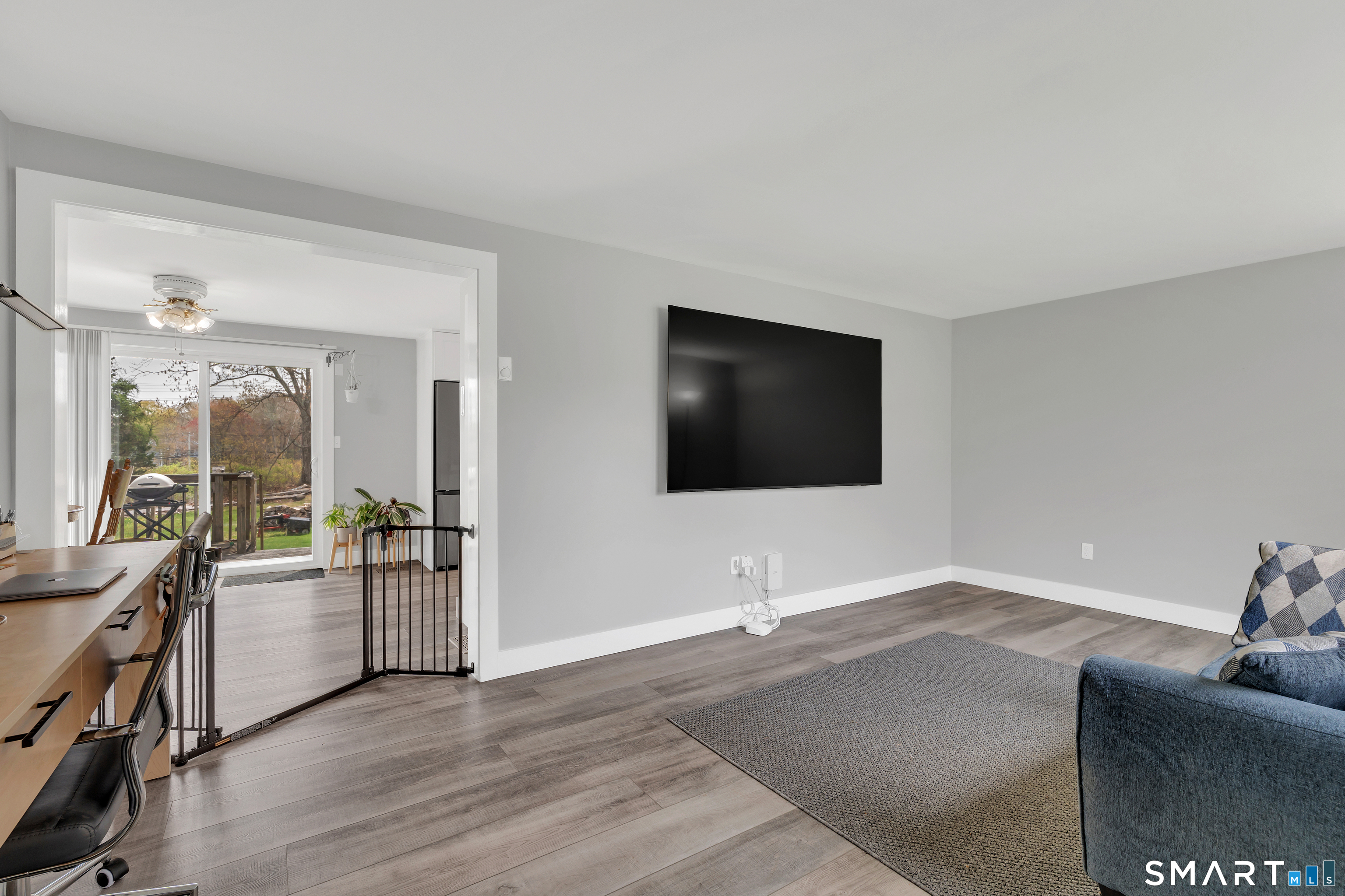 9 Sunnieside Court Waterford CT 06385