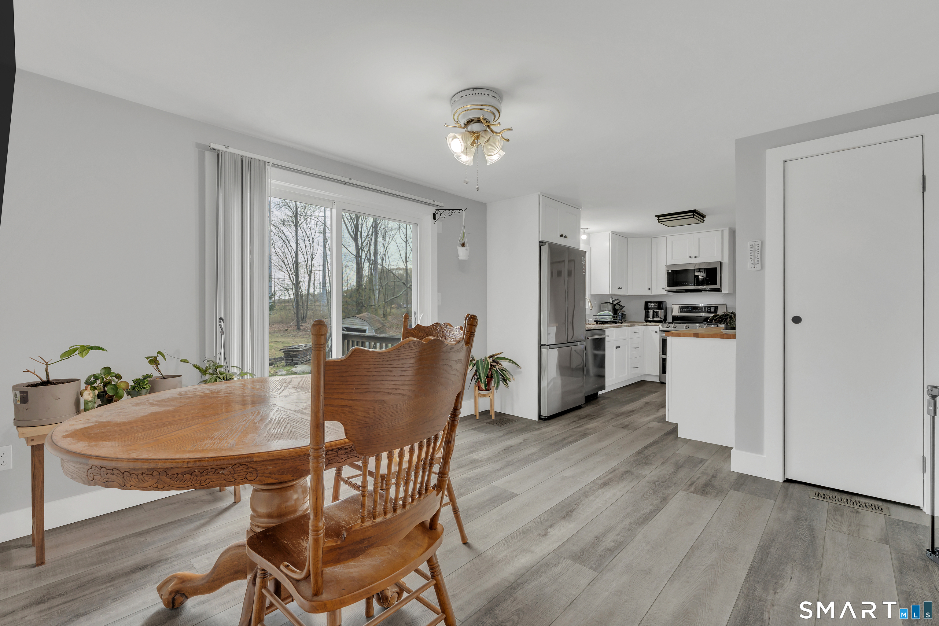 9 Sunnieside Court Waterford CT 06385