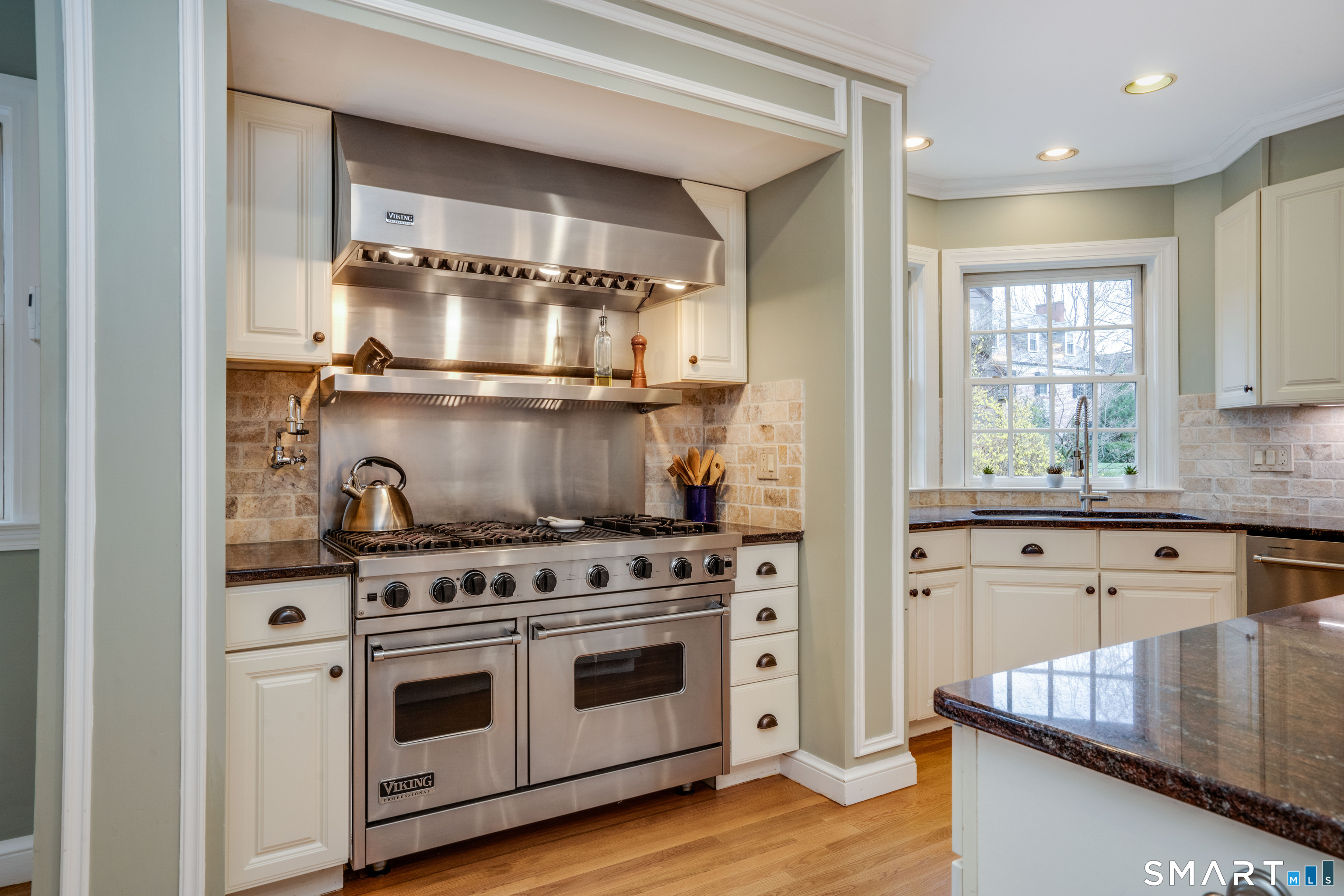 26 Fernwood Road West Hartford CT 06119