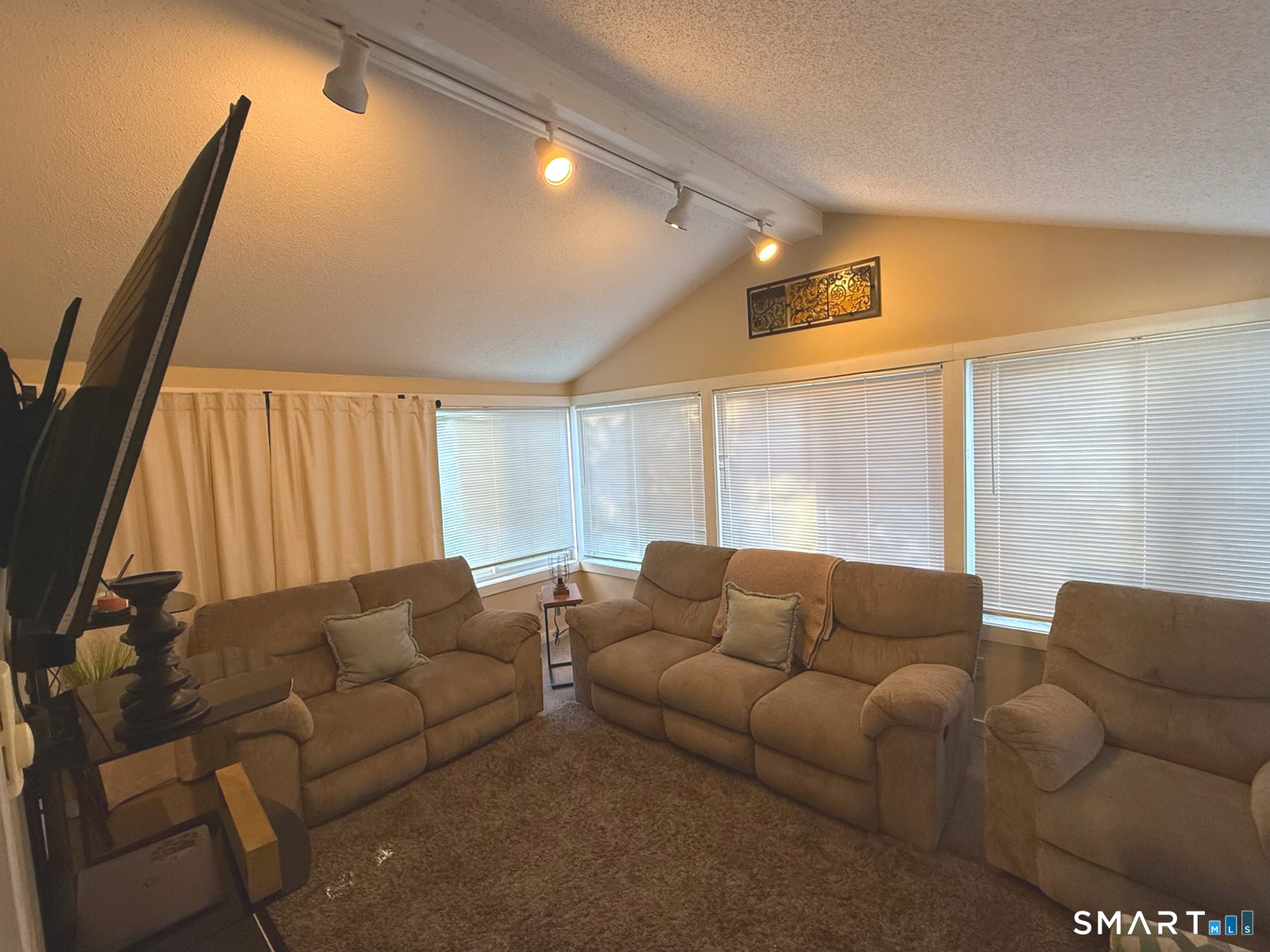 40 Foley Street Manchester CT 06040