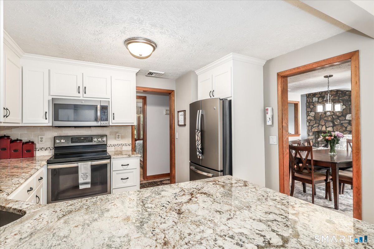 20 Valley Forge Court Southington CT 06489