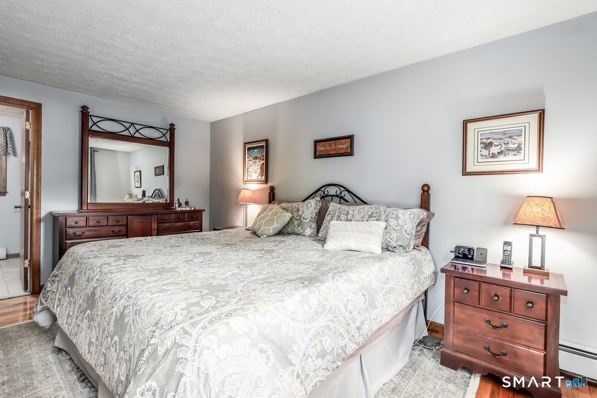 20 Valley Forge Court Southington CT 06489