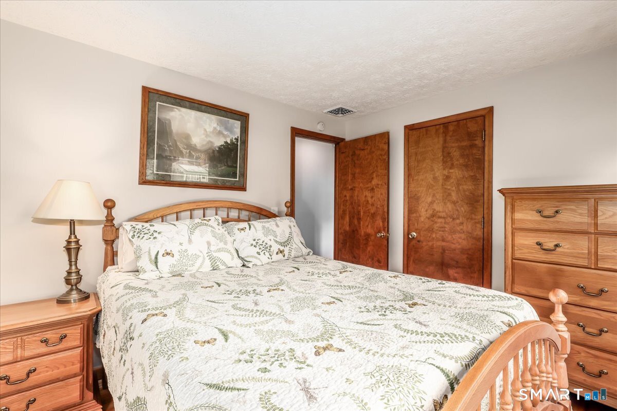 20 Valley Forge Court Southington CT 06489