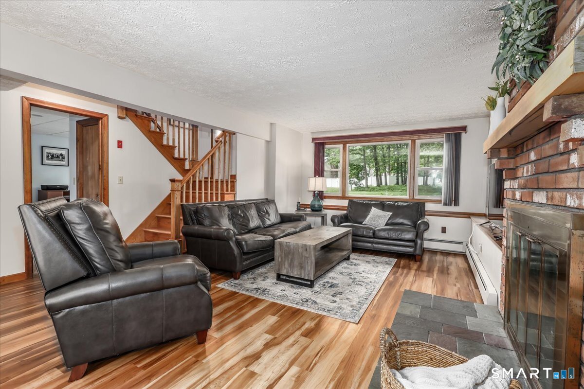 20 Valley Forge Court Southington CT 06489