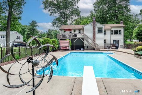 20 Valley Forge Court Southington CT 06489