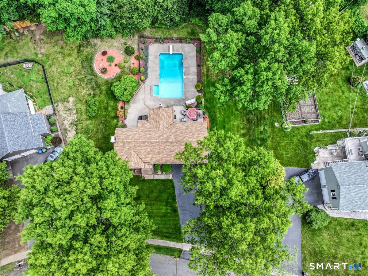 20 Valley Forge Court Southington CT 06489