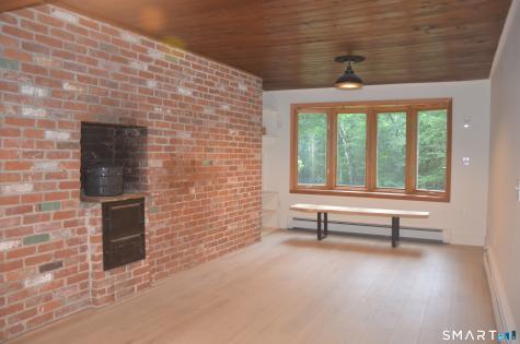 24 Wright Road Canton CT 06019
