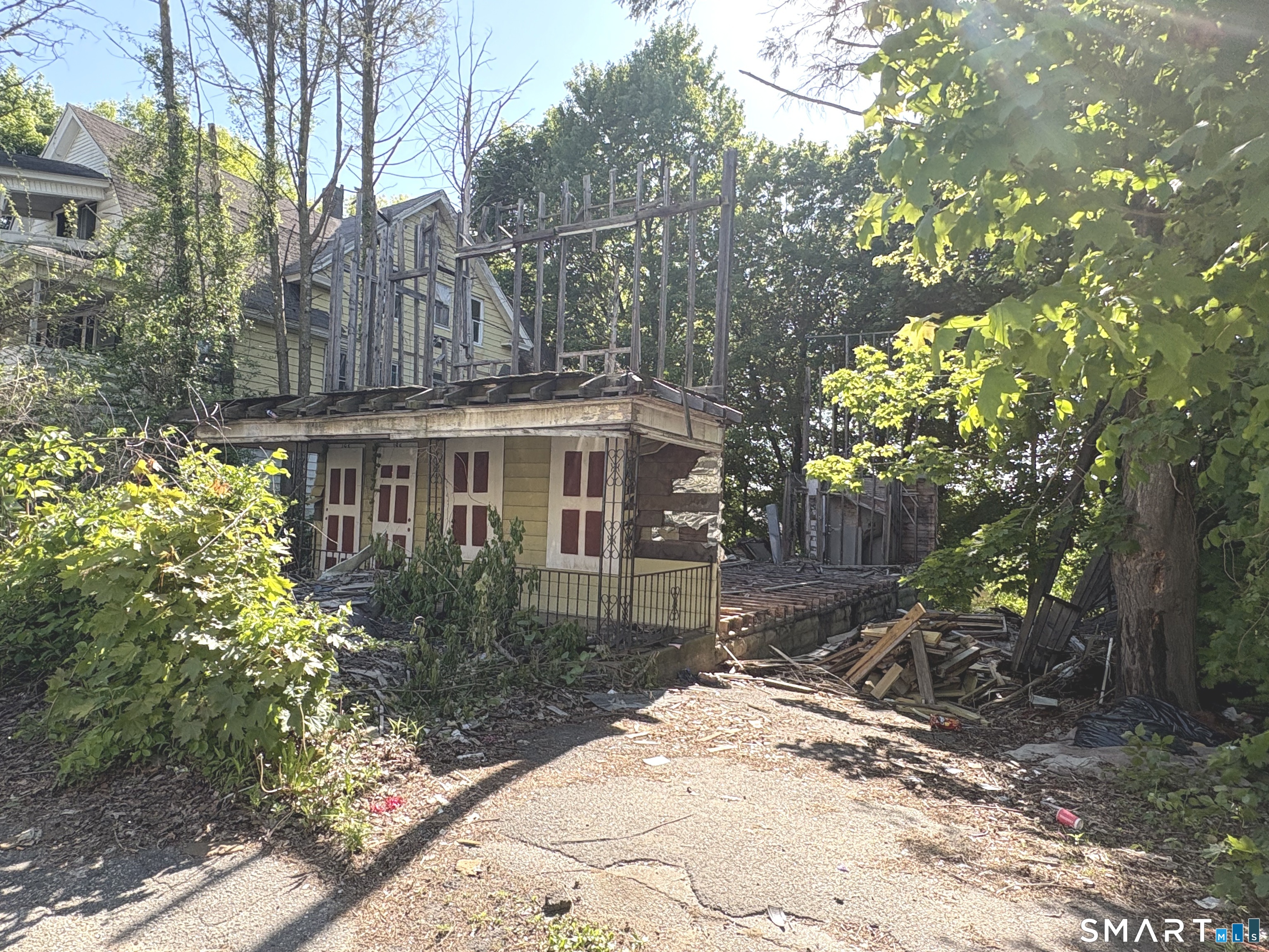 193 Plaza Avenue Waterbury CT 06710