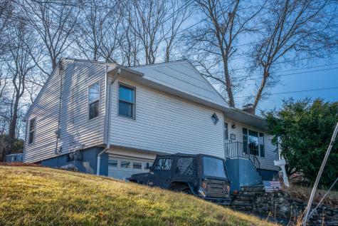 911 Bunker Hill Avenue Waterbury CT 06708