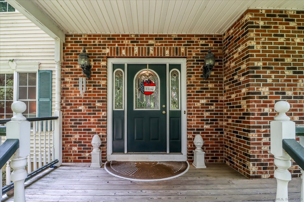 11 Emerald Ridge Court Shelton CT 06484