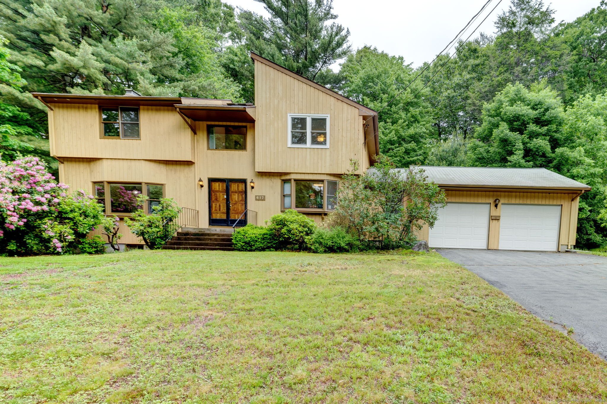 617 Spring Street Manchester CT 06040