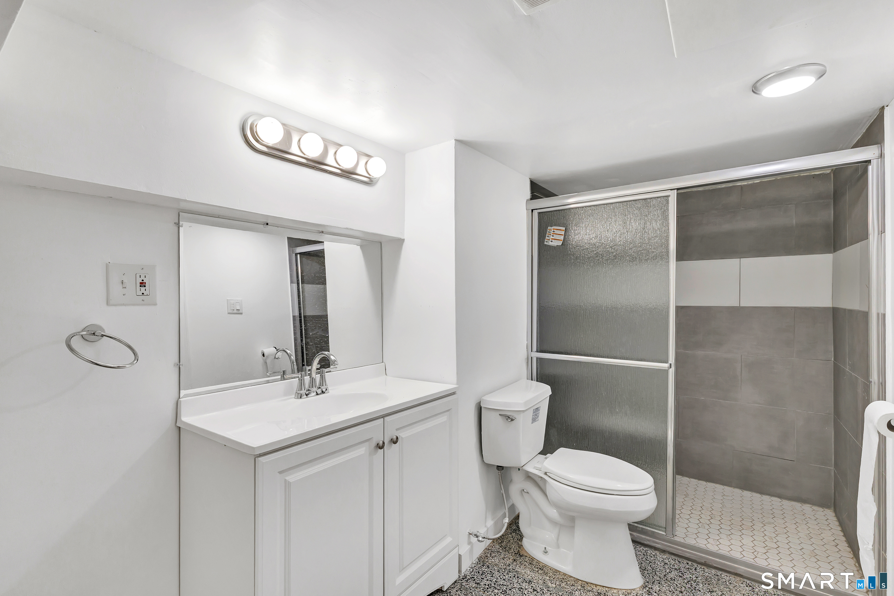 44 Woodlawn Terrace Meriden CT 06450