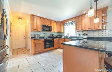 17 Coles Road Middletown CT 06457