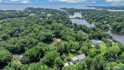 13 Sunswyck Road Darien CT 06820