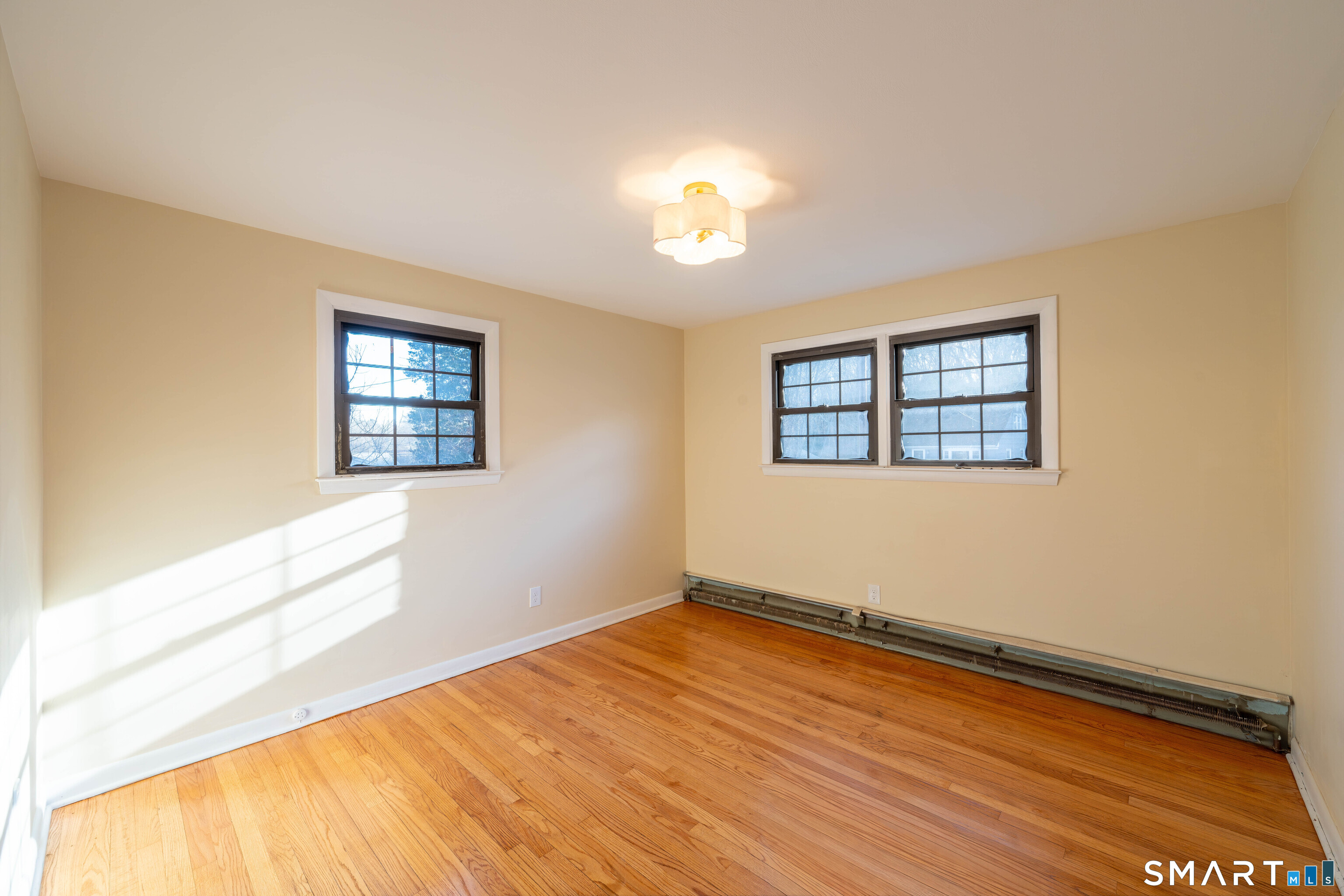22 Oak Drive North Stonington CT 06359